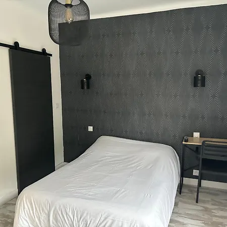 De La Gare-les Floralies Hotel