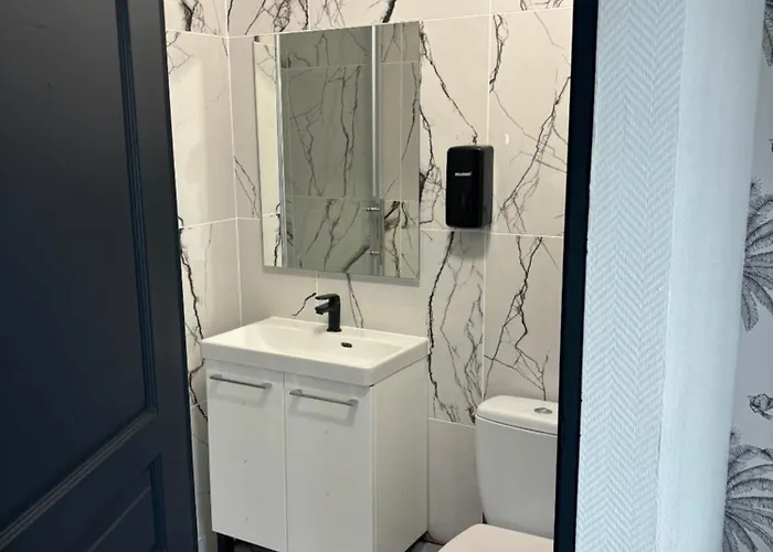 De La Gare-les Floralies Hotel *